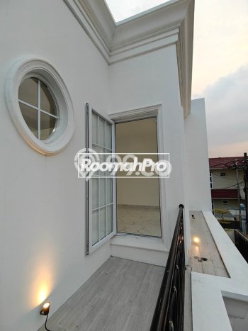 Dijual Rumah Eksklusif 3 KT di Jatiwaringin, Jakarta Timur Dijual Rumah Eksklusif 3 KT di Jatiwaringin, Jakarta Timur