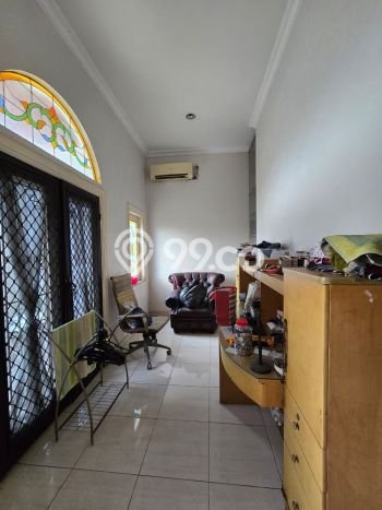 Jual Rumah Mewah Megah Dengan View Eksklusif di Cipinang, Jakarta Timur Jual Rumah Mewah Megah Dengan View Eksklusif di Cipinang, Jakarta Timur