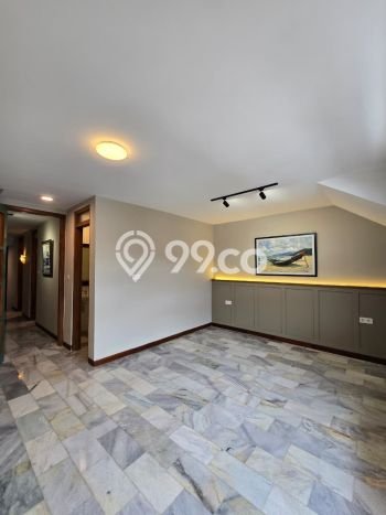 Rumah Elit Modern Tanpa Renovasi di Rawamangun Jakarta Timur Rumah Elit Modern Tanpa Renovasi di Rawamangun Jakarta Timur