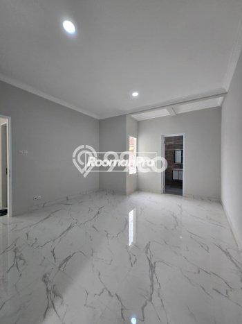 Siap Huni Hunian Elit 5 Kamar di Tebet Dekat ke Mana Pun Siap Huni Hunian Elit 5 Kamar di Tebet Dekat ke Mana Pun