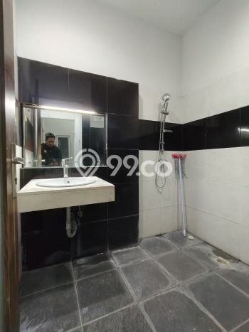 Dijual Rumah Luas Elegan Dengan View Cantik di Rawamangun, Jakarta Timur Dijual Rumah Luas Elegan Dengan View Cantik di Rawamangun, Jakarta Timur