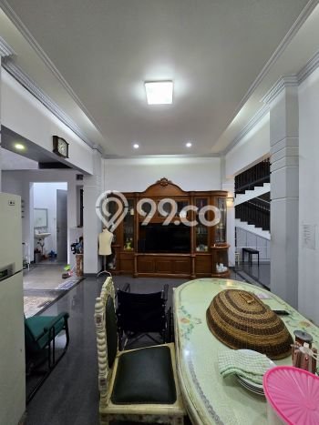 Dijual Hunian Mewah dengan Fasilitas Sekitar Lengkap di Duren Sawit, Jakarta Timur Dijual Hunian Mewah dengan Fasilitas Sekitar Lengkap di Duren Sawit, Jakarta Timur