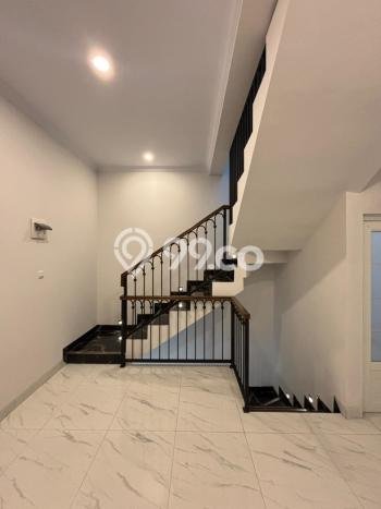 Dijual Rumah 3 Kamar Lokasi Ideal Bagus dan Strategis di Beji Dijual Rumah 3 Kamar Lokasi Ideal Bagus dan Strategis di Beji
