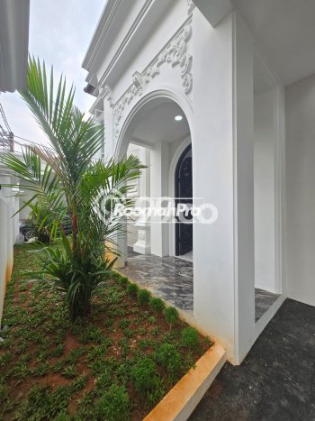 Siap Huni Hunian Elit 5 Kamar di Tebet Dekat ke Mana Pun Siap Huni Hunian Elit 5 Kamar di Tebet Dekat ke Mana Pun