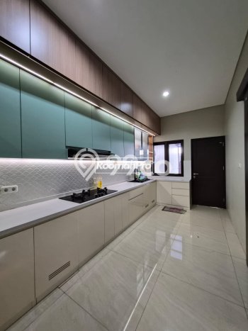 Jarang Ada! Rumah Kontrakan 4 Kamar Nyaman Siap Huni Pondok Kelapa Jarang Ada! Rumah Kontrakan 4 Kamar Nyaman Siap Huni Pondok Kelapa