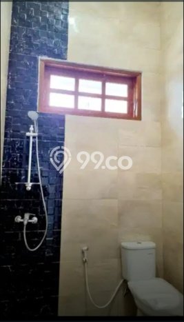 Rumah Elit LB 250m2 Siap Huni Desain Elegan di Manyar, Surabaya Rumah Elit LB 250m2 Siap Huni Desain Elegan di Manyar, Surabaya