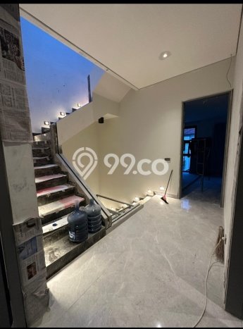 Dijual Rumah Elit Exclusive di Mulyorejo, Surabaya Dijual Rumah Elit Exclusive di Mulyorejo, Surabaya