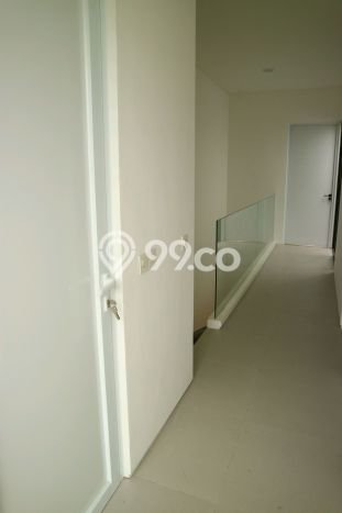 Dijual Hunian Rumah Terawat 4 KT di Surabaya Kota, Surabaya Dijual Hunian Rumah Terawat 4 KT di Surabaya Kota, Surabaya