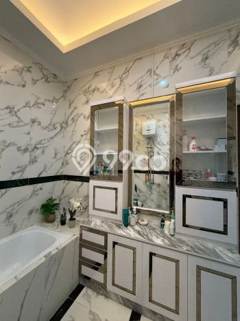 Ready to Use! Premium House LT 135m2 Desain Elegan di Pulo Asem Ready to Use! Premium House LT 135m2 Desain Elegan di Pulo Asem