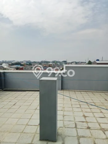 Disewakan Ruko komersial di Matraman luas bangunan 310m2 Disewakan Ruko komersial di Matraman luas bangunan 310m2
