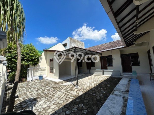 Unit Kost Dijual di Wirobrajan dengan 7 Kamar Tidur & Luas Bangunan 106m2 Unit Kost Dijual di Wirobrajan dengan 7 Kamar Tidur & Luas Bangunan 106m2