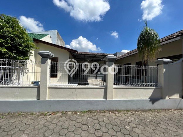 Unit Kost Dijual di Wirobrajan dengan 7 Kamar Tidur & Luas Bangunan 106m2 Unit Kost Dijual di Wirobrajan dengan 7 Kamar Tidur & Luas Bangunan 106m2
