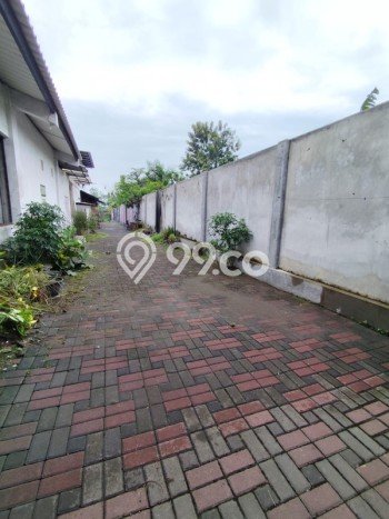 Ruko untuk Disewa di Pusat Sleman Luas Bangunan 240m2 Ruko untuk Disewa di Pusat Sleman Luas Bangunan 240m2