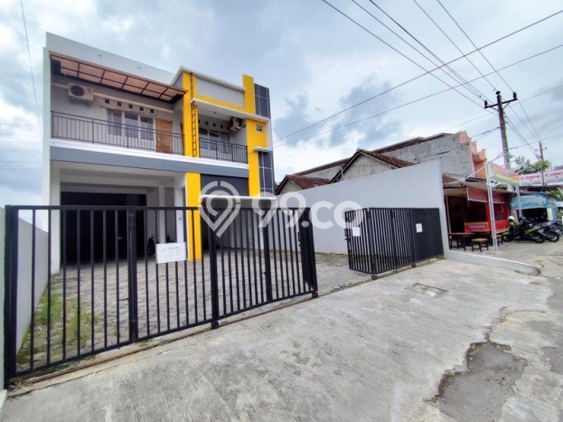 Ruko Komersial Disewakan di Gamping Sleman Luas 334m2 Ruko Komersial Disewakan di Gamping Sleman Luas 334m2