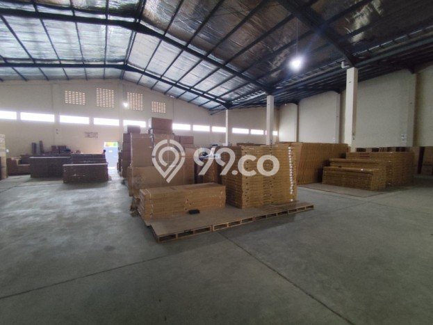 Gudang Komersial Dijual di Mlati Sleman LT 1400m2 & LB 1000m2 Gudang Komersial Dijual di Mlati Sleman LT 1400m2 & LB 1000m2
