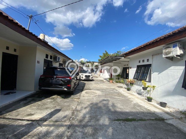 Unit Kost Dijual di Sleman dengan 18 Kamar Tidur & Luas Bangunan 420m2 Unit Kost Dijual di Sleman dengan 18 Kamar Tidur & Luas Bangunan 420m2