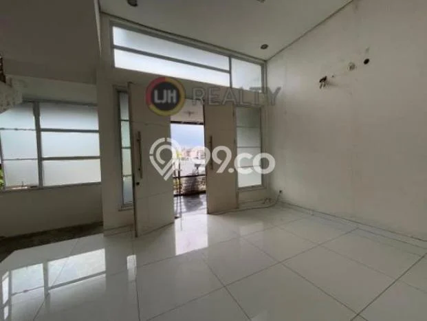 Siap Huni Rumah Mewah 5 Kamar di Tambun Selatan Dekat ke Mana Pun Siap Huni Rumah Mewah 5 Kamar di Tambun Selatan Dekat ke Mana Pun