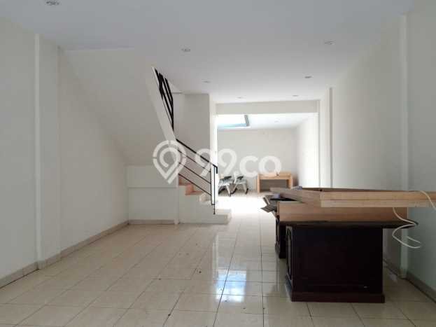 FOR SALE! Ruko di Tangerang Tangerang, LT 81m2, LB 100m2 FOR SALE! Ruko di Tangerang Tangerang, LT 81m2, LB 100m2