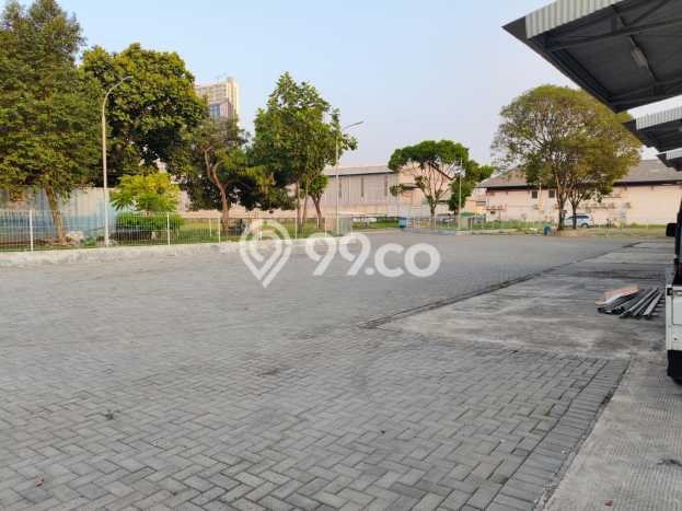 Gudang Disewa di Tangerang dengan LB 2808m2 Area Komersial Ramai Gudang Disewa di Tangerang dengan LB 2808m2 Area Komersial Ramai
