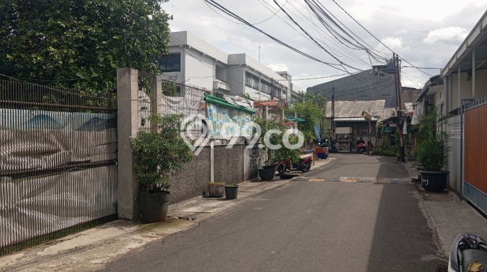 Jual Rumah Bagus Siap Huni LB 98m2 di Matraman, Jakarta Timur Jual Rumah Bagus Siap Huni LB 98m2 di Matraman, Jakarta Timur