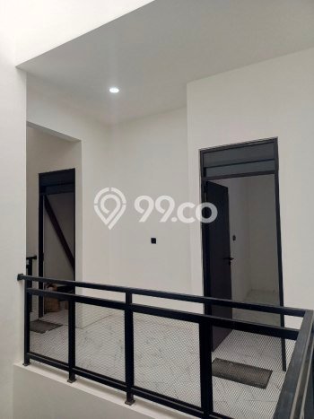 Jual Rumah Bagus Siap Huni LB 100m2 di Duren Sawit, Jakarta Timur Jual Rumah Bagus Siap Huni LB 100m2 di Duren Sawit, Jakarta Timur