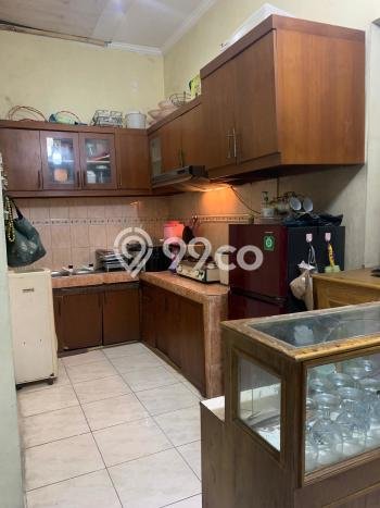 Rumah Modern 7 KT di Jatiwaringin Bekasi Semi Furnished Rumah Modern 7 KT di Jatiwaringin Bekasi Semi Furnished