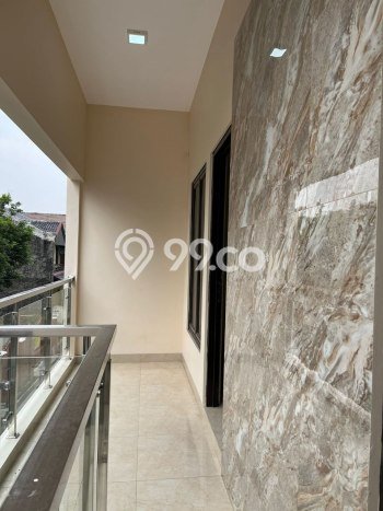 Hunian Nyaman Asri 3 KT Siap Huni di Bintara Bekasi Hunian Nyaman Asri 3 KT Siap Huni di Bintara Bekasi