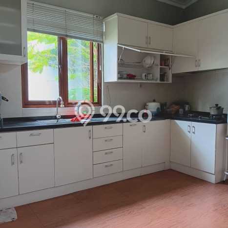 Disewakan! Rumah 5 Kamar Tidur &
2 Kamar Mandi di Cibaduyut, Bandung Disewakan! Rumah 5 Kamar Tidur &
2 Kamar Mandi di Cibaduyut, Bandung