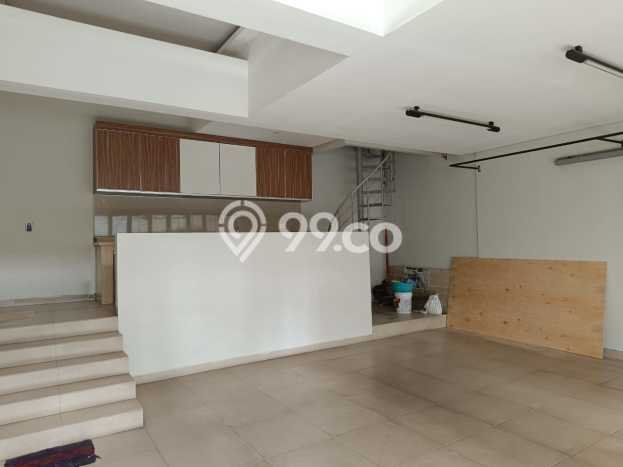 Rumah Mewah LB 400m2 Siap Pakai Desain Elegan di Gatot Subroto, Bandung Rumah Mewah LB 400m2 Siap Pakai Desain Elegan di Gatot Subroto, Bandung