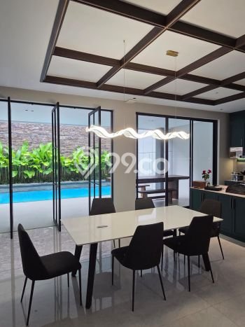 Ready to Use! Luxury House LT 300m2 Desain Elegan di Singgasana Ready to Use! Luxury House LT 300m2 Desain Elegan di Singgasana