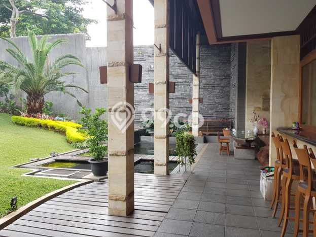 Jual Rumah Mewah Elegan Dengan View Eksklusif di Setra Duta, Bandung Jual Rumah Mewah Elegan Dengan View Eksklusif di Setra Duta, Bandung