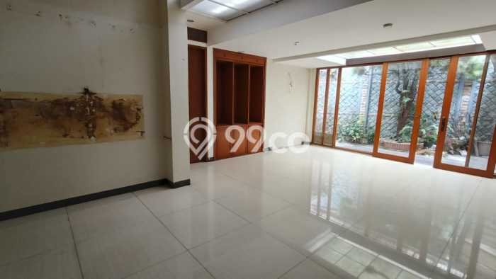 Jual Rumah Luas Megah Dengan View Cantik di Sumurbandung, Bandung Jual Rumah Luas Megah Dengan View Cantik di Sumurbandung, Bandung