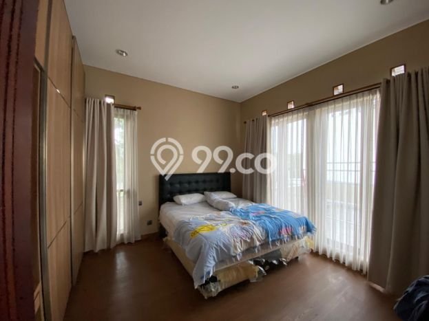 Rumah Luxury Modern Tanpa Renovasi di Setiabudi Bandung Rumah Luxury Modern Tanpa Renovasi di Setiabudi Bandung