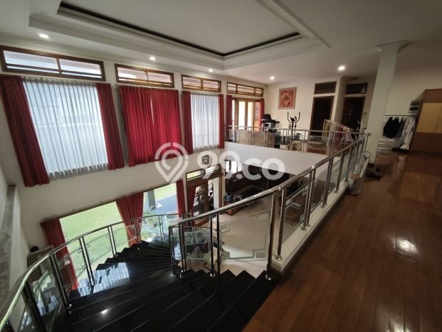 Jual Rumah Mewah Elegan Dengan View Cantik di mekar wangi, Bandung Jual Rumah Mewah Elegan Dengan View Cantik di mekar wangi, Bandung