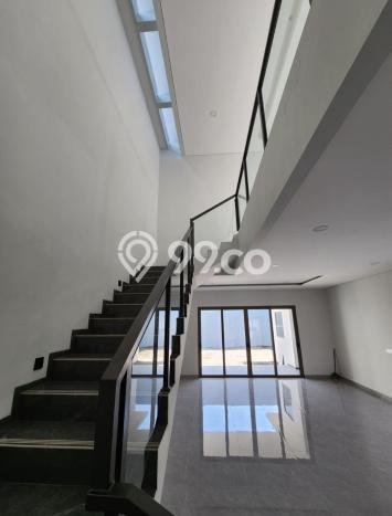 Rumah Luxury Modern Tanpa Renovasi di Pondok Hijau Bandung Rumah Luxury Modern Tanpa Renovasi di Pondok Hijau Bandung