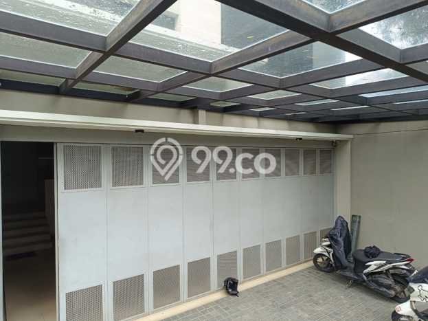 Rumah Mewah LB 400m2 Siap Pakai Desain Elegan di Gatot Subroto, Bandung Rumah Mewah LB 400m2 Siap Pakai Desain Elegan di Gatot Subroto, Bandung
