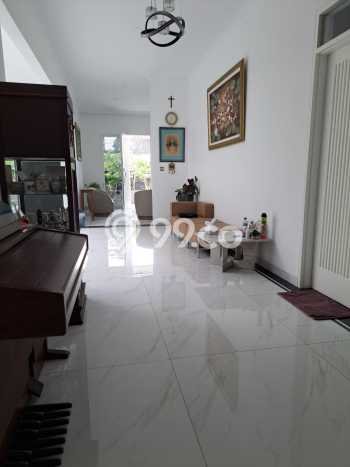 For Sale! Luxury House LT 920m2 Desain Modern di Setiabudi For Sale! Luxury House LT 920m2 Desain Modern di Setiabudi