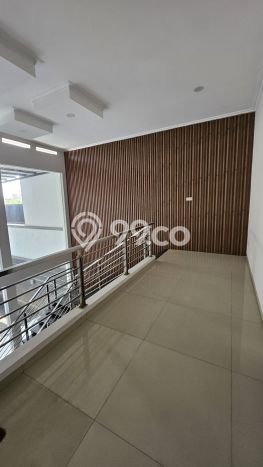 Rumah Eksklusif Siap Huni LT 350m2 di Batununggal, Bandung Rumah Eksklusif Siap Huni LT 350m2 di Batununggal, Bandung