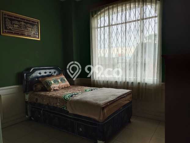 Rumah Elit LB 300m2 Siap Pakai Desain Elegan di Cigadung, Bandung Rumah Elit LB 300m2 Siap Pakai Desain Elegan di Cigadung, Bandung