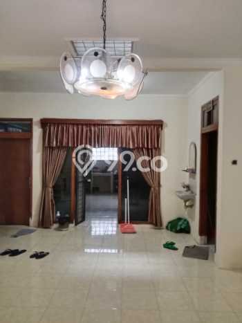 Siap Huni Rumah Mewah 4 Kamar di Regol Dekat ke Mana Saja Siap Huni Rumah Mewah 4 Kamar di Regol Dekat ke Mana Saja