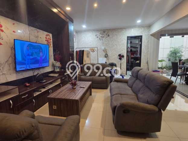Rumah Luxury Modern Tanpa Renovasi di Taman Kopo Indah Bandung Rumah Luxury Modern Tanpa Renovasi di Taman Kopo Indah Bandung
