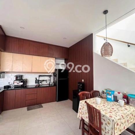 Rumah Strategis Modern Lb 120m2 di BSD, Tangerang Selatan Rumah Strategis Modern Lb 120m2 di BSD, Tangerang Selatan
