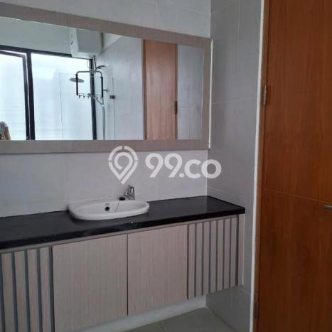 Rumah Strategis Modern Lb 120m2 di BSD, Tangerang Selatan Rumah Strategis Modern Lb 120m2 di BSD, Tangerang Selatan