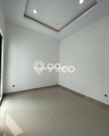 Rumah Minimalis 4 KT di Joglo Jakarta Barat Rumah Minimalis 4 KT di Joglo Jakarta Barat