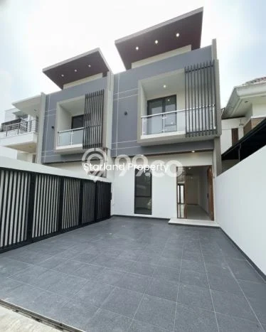 Rumah Minimalis 4 KT di Joglo Jakarta Barat Rumah Minimalis 4 KT di Joglo Jakarta Barat