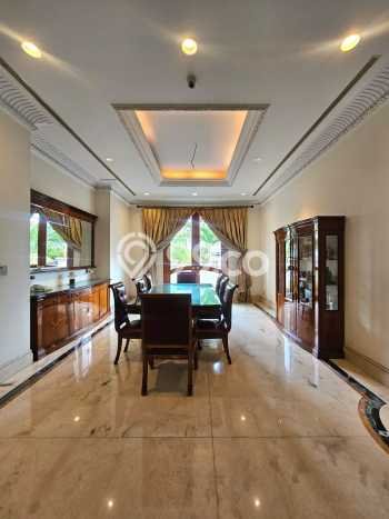 Dijual Rumah Luas Megah Dengan View Cantik di Kedoya, Jakarta Barat Dijual Rumah Luas Megah Dengan View Cantik di Kedoya, Jakarta Barat