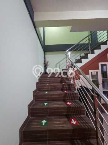 Unit Ruko Dijual di Jakarta Barat LT 142m2 & LB 180m2 Unit Ruko Dijual di Jakarta Barat LT 142m2 & LB 180m2