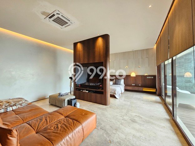 Jual Rumah Mewah Megah Dengan View Cantik di Gading Serpong, Tangerang Jual Rumah Mewah Megah Dengan View Cantik di Gading Serpong, Tangerang