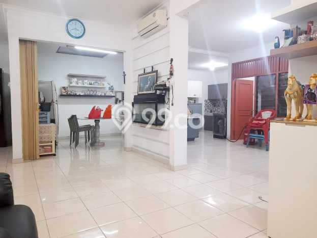 Dijual Rumah Mewah Megah Dengan View Cantik di Taman Meruya, Jakarta Barat Dijual Rumah Mewah Megah Dengan View Cantik di Taman Meruya, Jakarta Barat