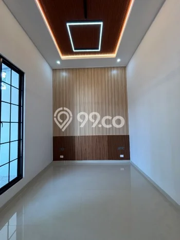 Rumah Mewah LB 180m2 Siap Pakai Desain Elegan di Taman Surya, Jakarta Barat Rumah Mewah LB 180m2 Siap Pakai Desain Elegan di Taman Surya, Jakarta Barat